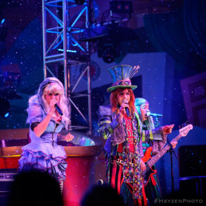 mad-t-party-hatter-alice